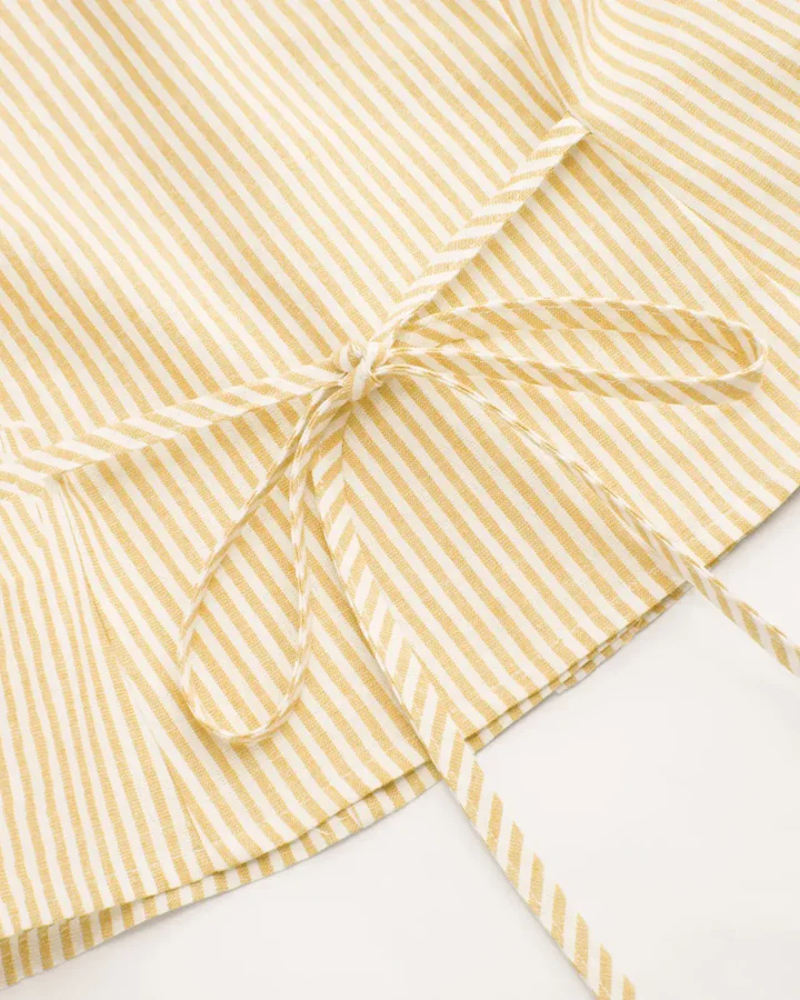 Customer photo Ruched Button Down Puff Sleeve Top in Yellow - Image 4